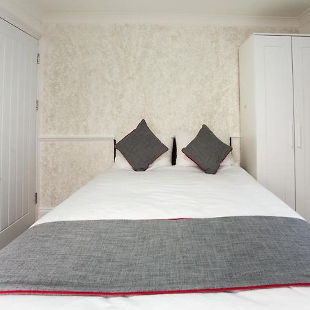 Oyo Brunel Hotel アクスブリッジ エクステリア 写真