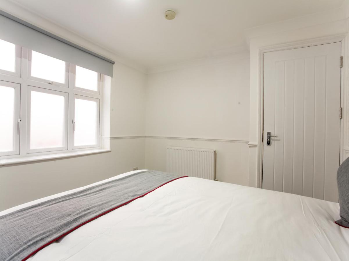 Oyo Brunel Hotel アクスブリッジ エクステリア 写真