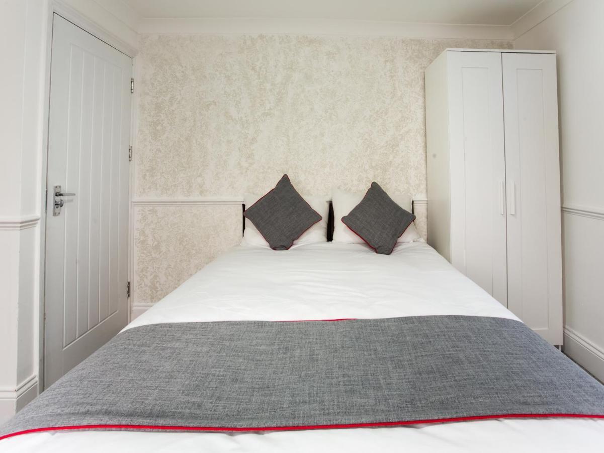 Oyo Brunel Hotel アクスブリッジ エクステリア 写真