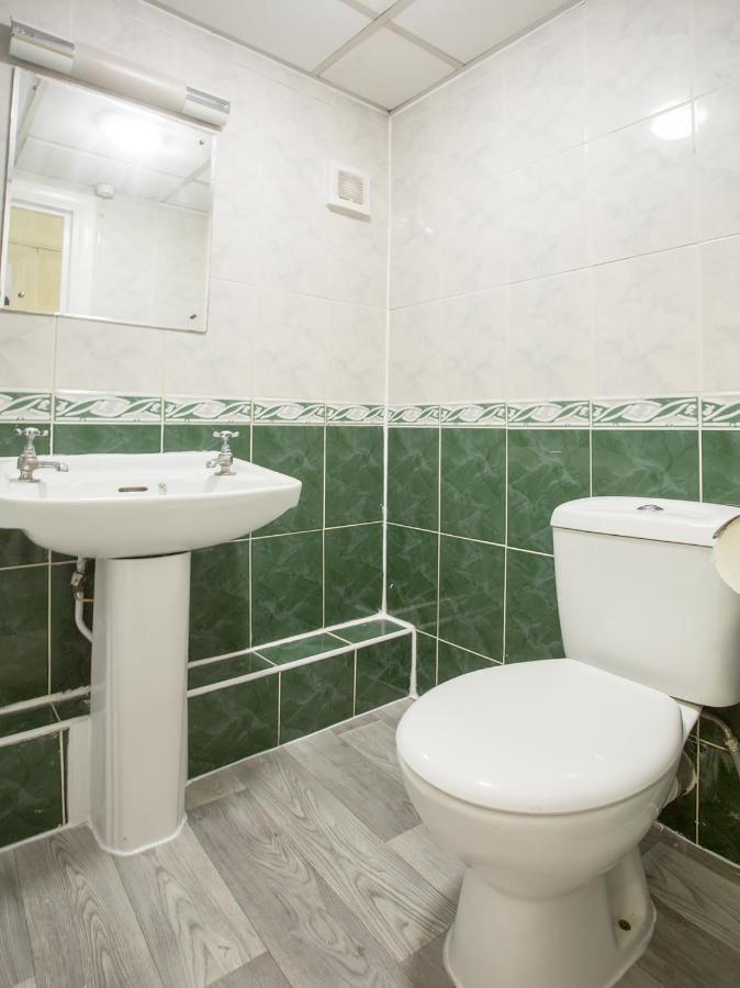 Oyo Brunel Hotel アクスブリッジ エクステリア 写真