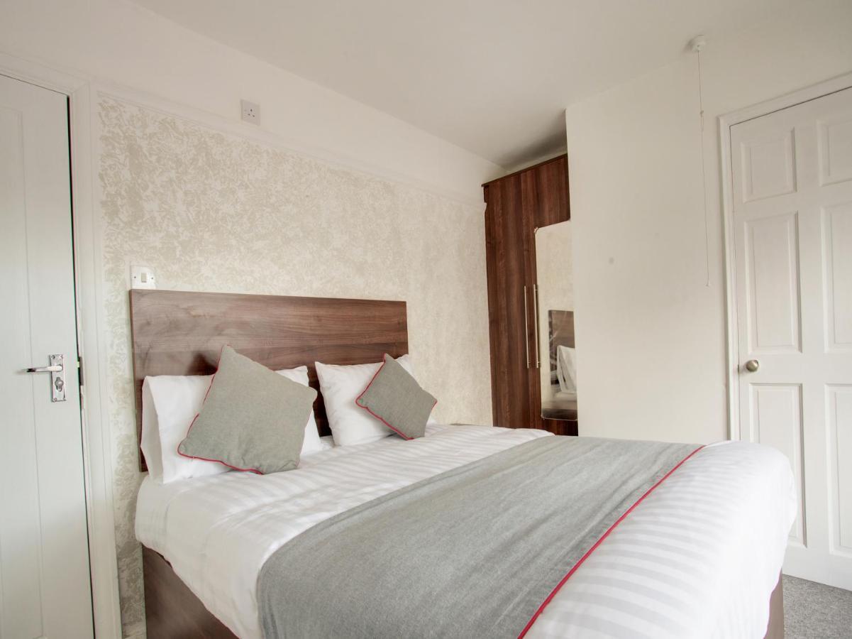 Oyo Brunel Hotel アクスブリッジ エクステリア 写真