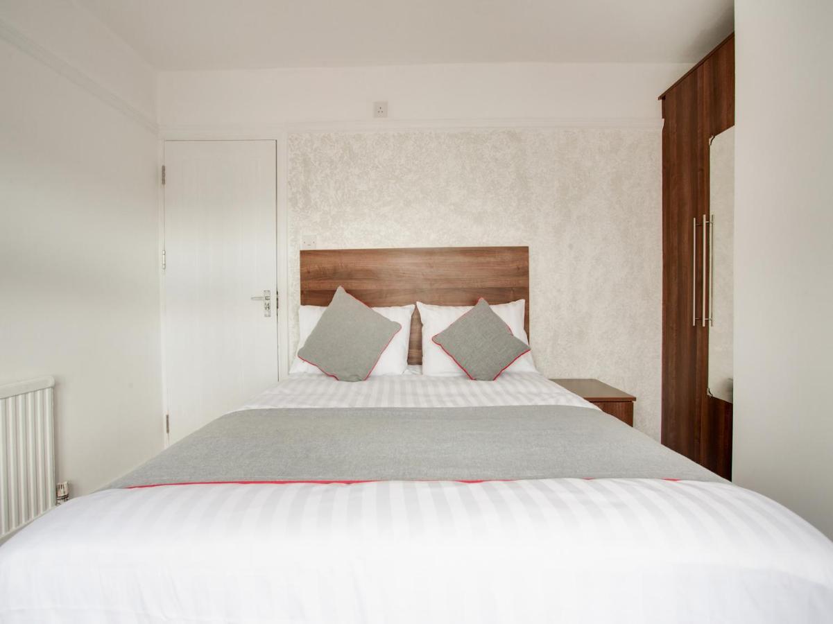 Oyo Brunel Hotel アクスブリッジ エクステリア 写真