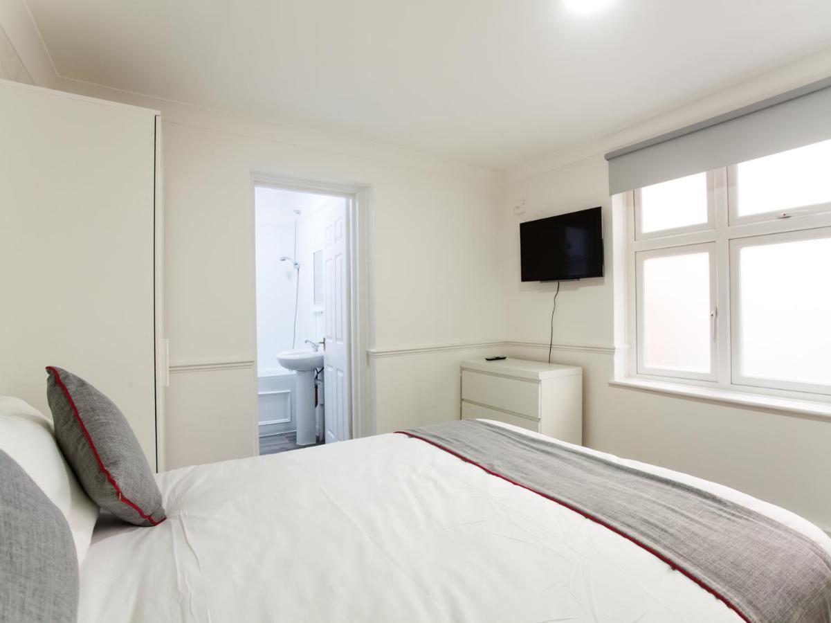 Oyo Brunel Hotel アクスブリッジ エクステリア 写真