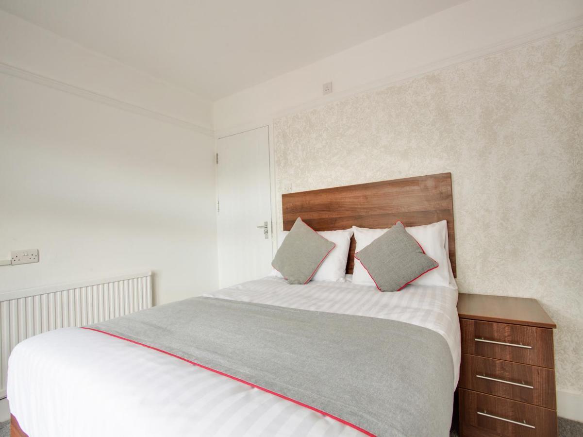 Oyo Brunel Hotel アクスブリッジ エクステリア 写真